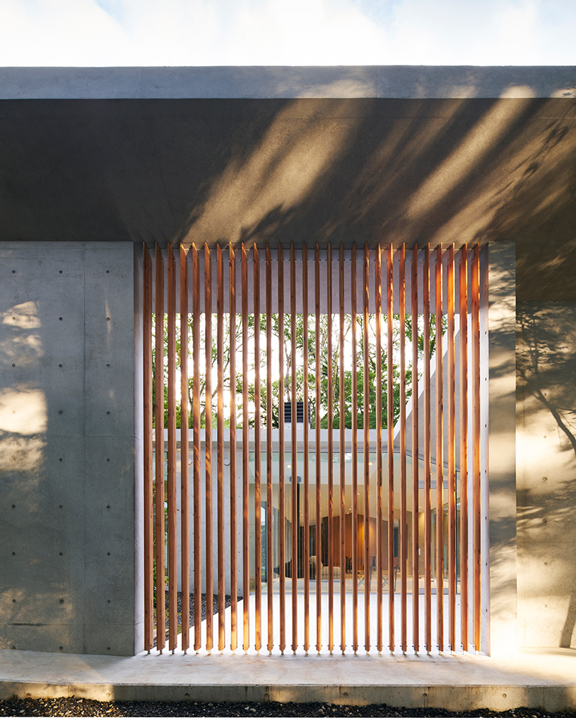 assistant--hiroi-ariyama-&-megumi-matsubara-its-is-a-garden-house-japan-designboom-04