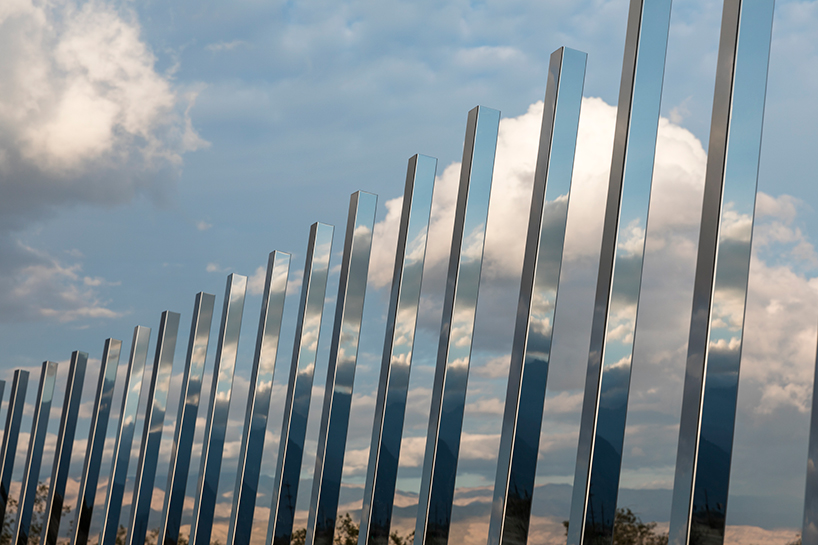 desert-x-phillip-k.smith-the-circle-of-land-and-sky-designboom-02