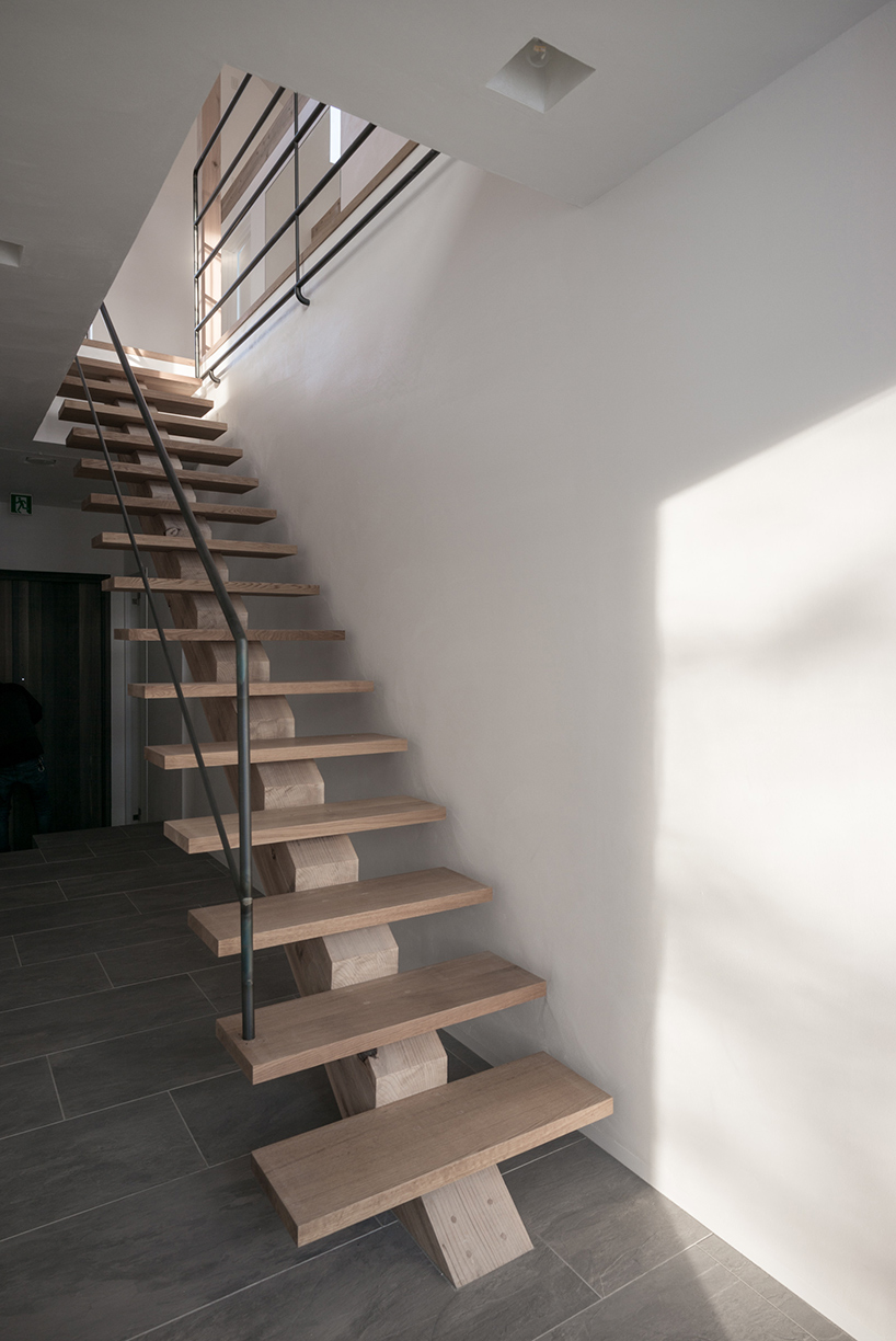 florian-busch-architects-K-house-in-niseko-hokkaido-japan-designboom-02