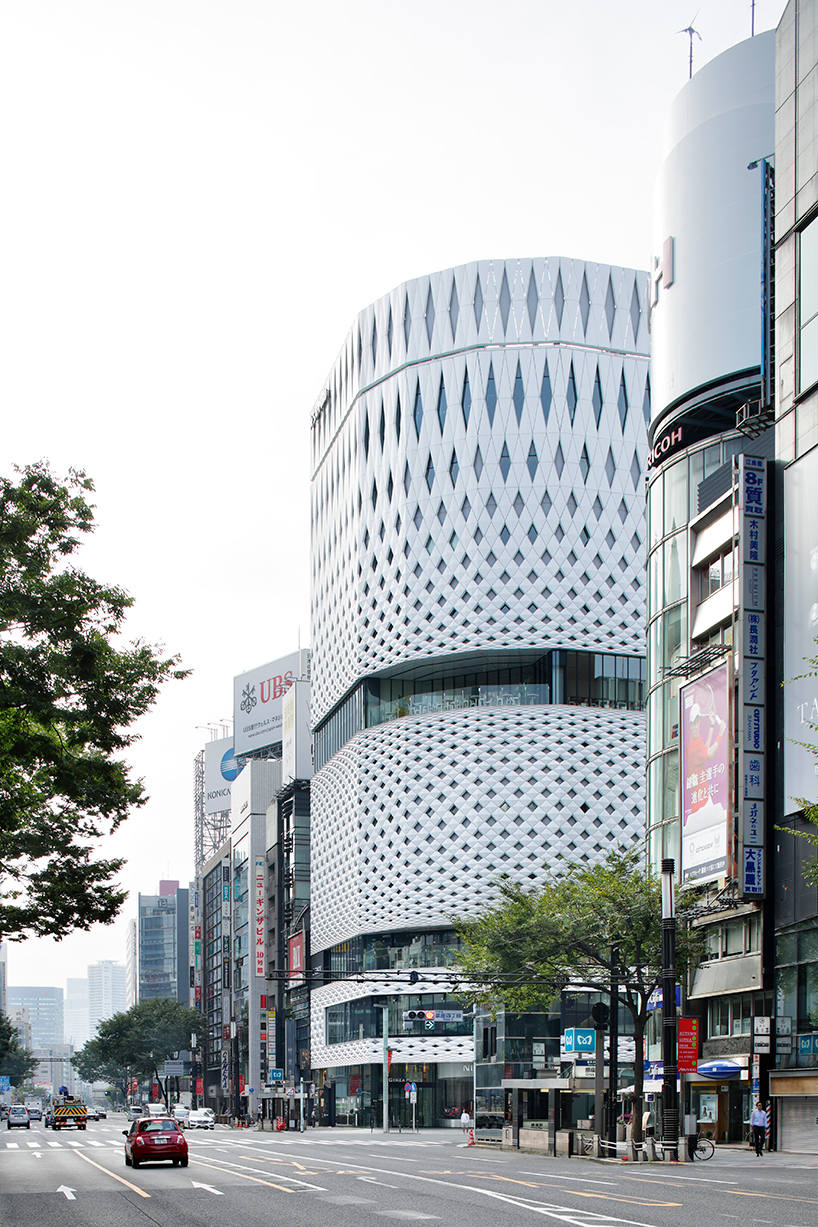 klein-dytham-architecture-ginza-place-tokyo-japan-designboom-02
