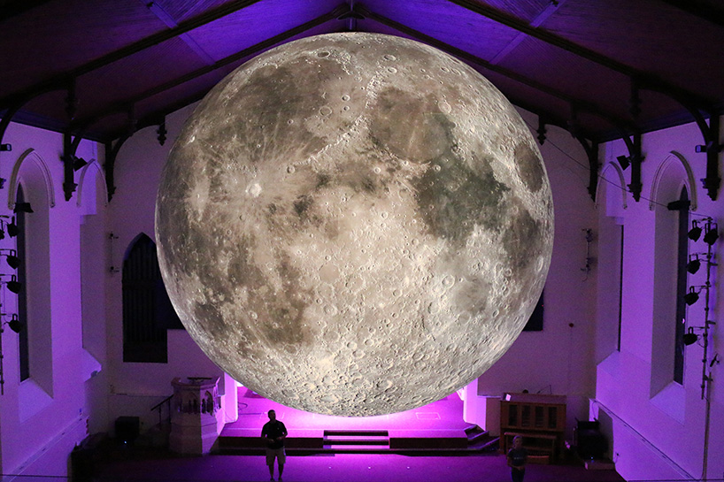 luke-jerram-museum-of-the-moon-designboom-02