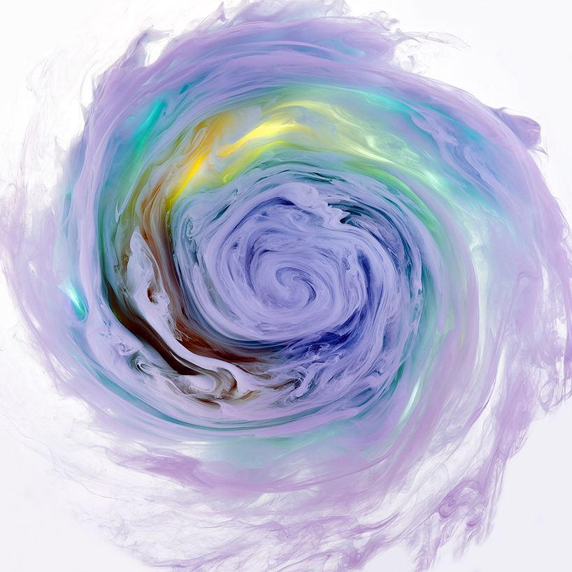 mark-mawson-flowers-and-swirls-photography-designboom-02