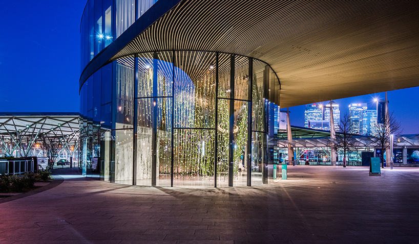 rebecca-louise-law-now-gallery-the-iris-designboom-012