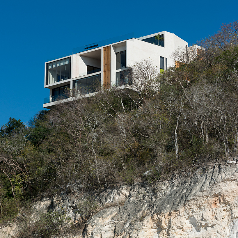 reyes-rios-and-larrain-arquitectos-campeche-country-club-mexico-designboom-02