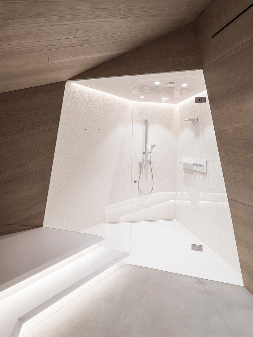 smartvoll-architecture-loft-panzerhalle-designboom-03