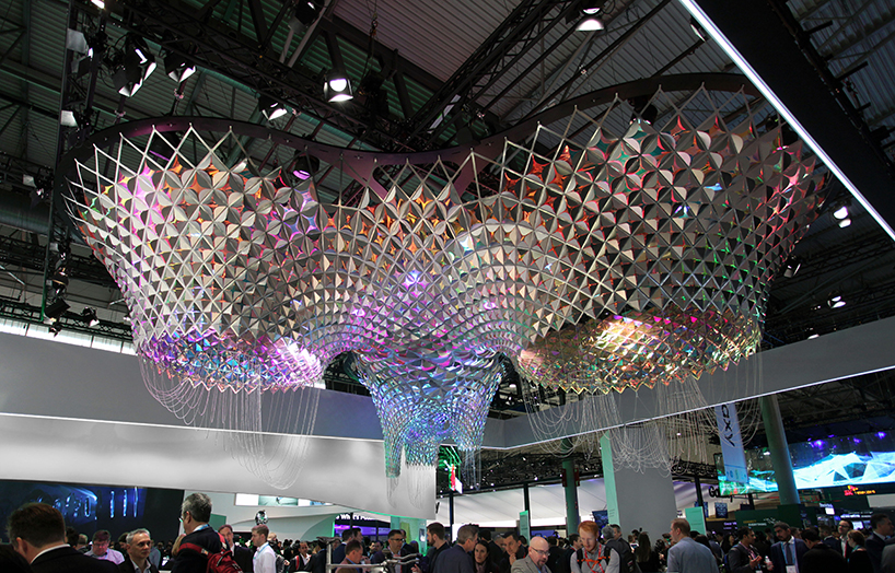 softlab-ibm-watson-mobile-world-congress-designboom-02