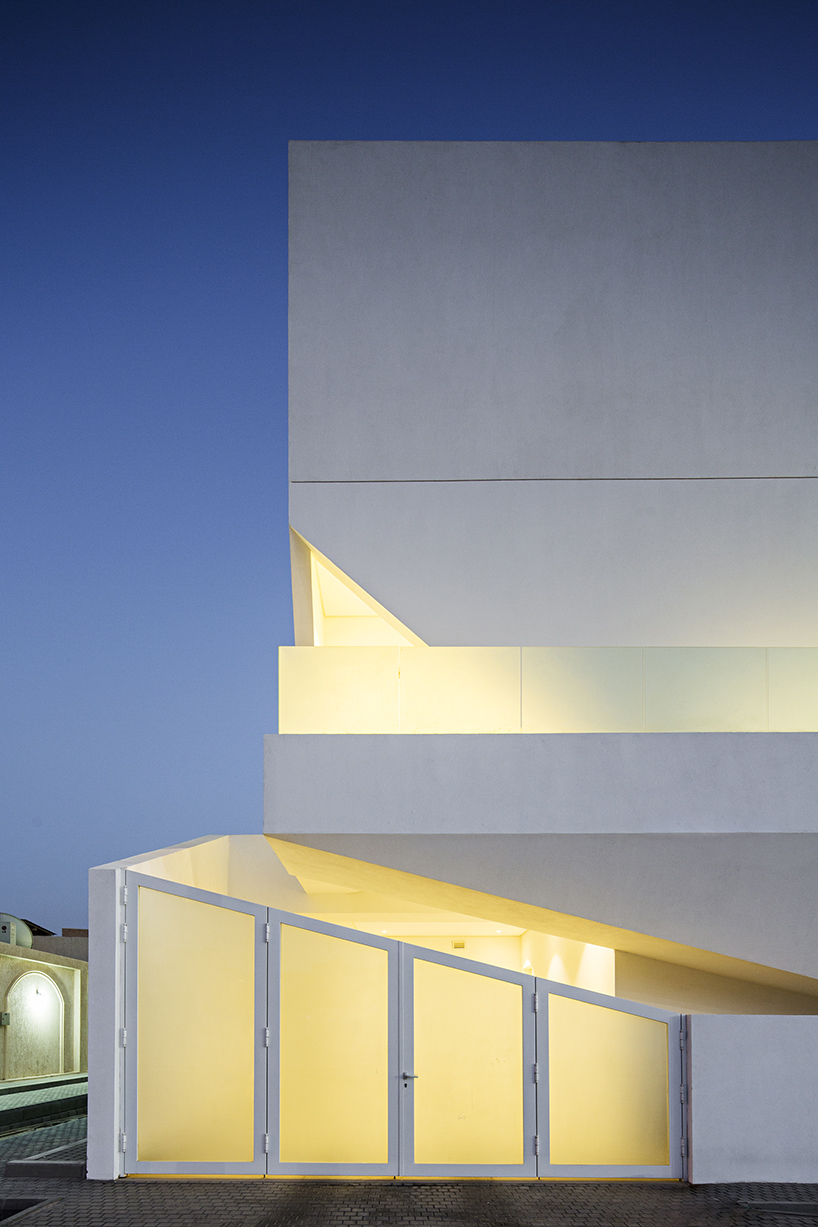studio-madouh-residential-nasima-rawda-kuwait-city-designboom-02