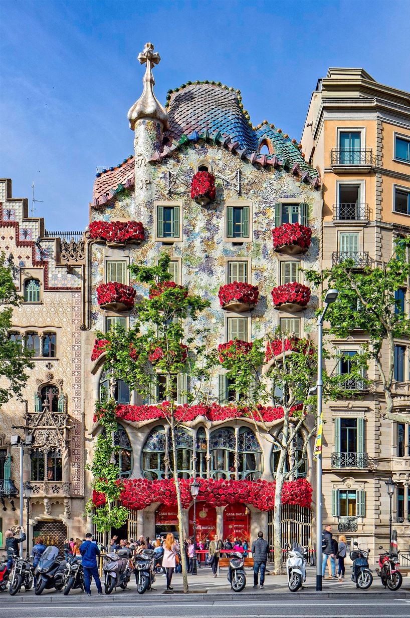 casa-batllo-drac-roses-david-cardelus-designboom06