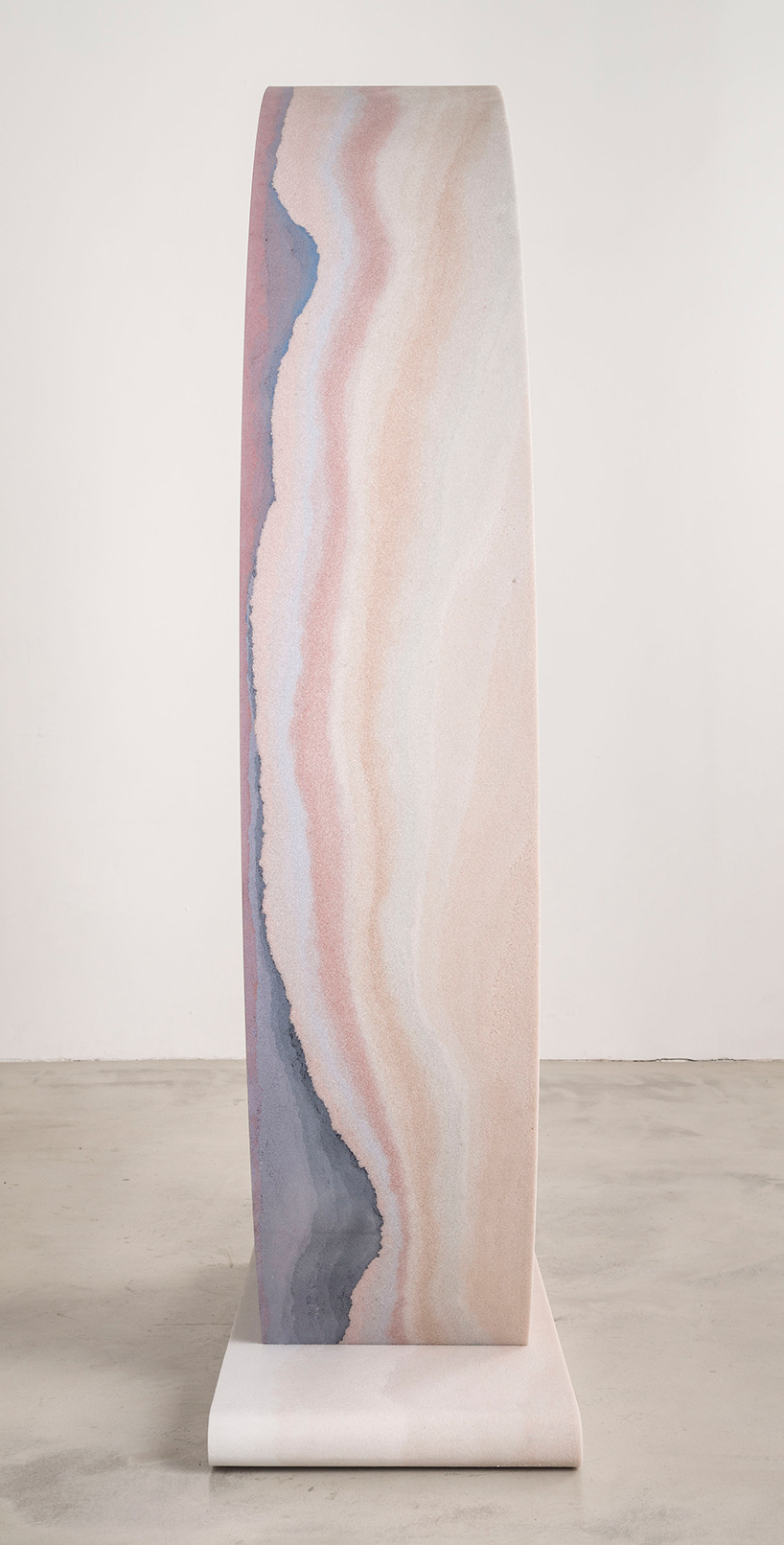 fernando-mastrangelo-escape-maison-gerard-new-york-designboom-02