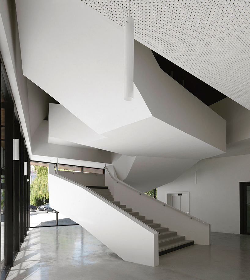 herault-arnod-architectes-modern-music-centre-france-designboom-04