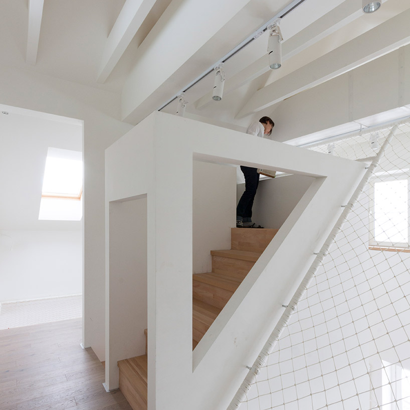 rue-temple-family-house-moscow-russia-designboom-03