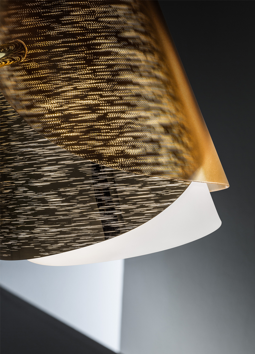 slamp-montblanc-overlay-writing-lamp-designboom02