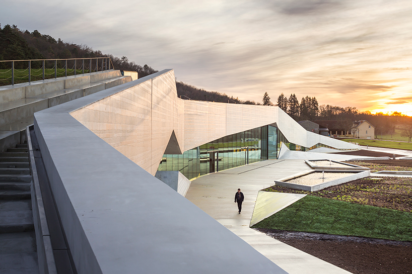 snohetta-casson-mann-lascaux-IV-international-centre-for-cave-art-montignac-france-designboom-02