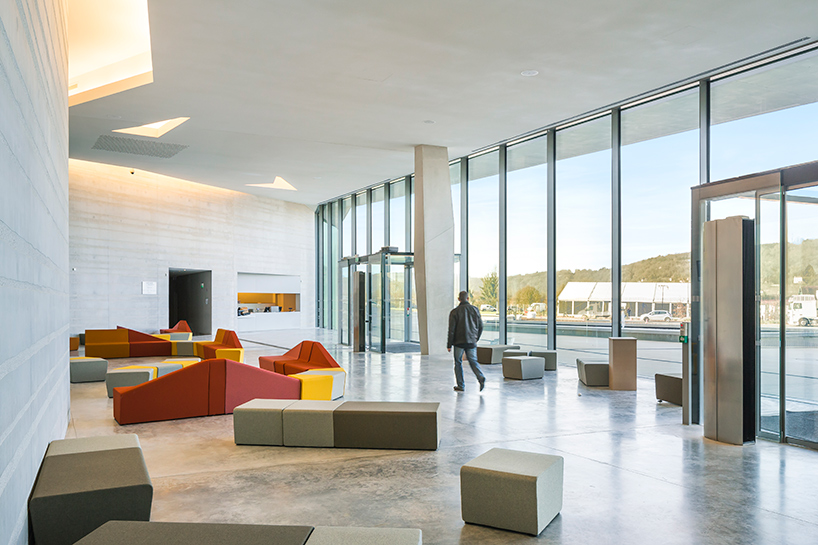 snohetta-casson-mann-lascaux-IV-international-centre-for-cave-art-montignac-france-designboom-02