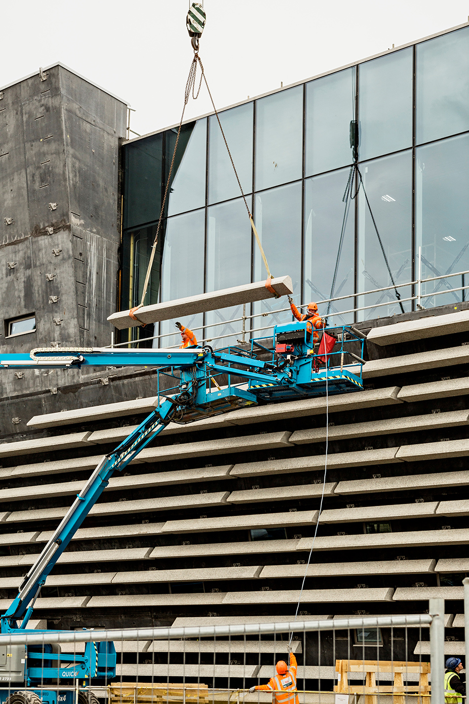 kengo kuma V and A museum of design dundee