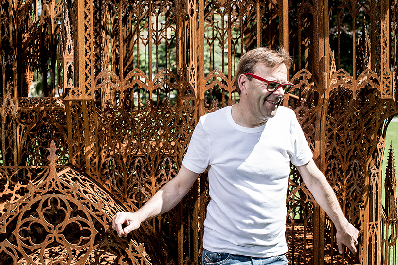 wim delvoye museum tinguely