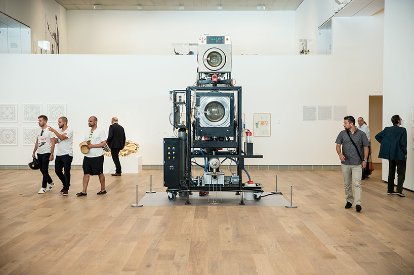 wim delvoye museum tinguely