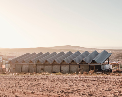 collectif saga collaboratively constructs preschool in south africa using local materials