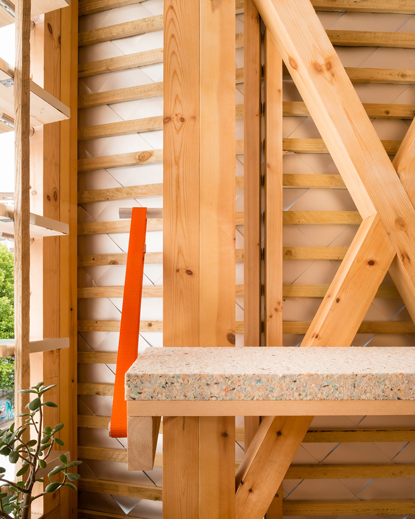 PUP architects antepavilion