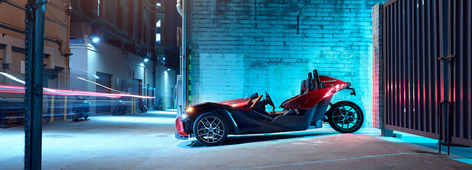 polaris slingshot 2018 models are roadlegal trikes born for racetrack
