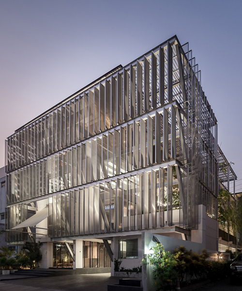SO architects installs metal shell on DP group's newly ...