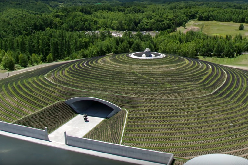 Tadao ando colina buda