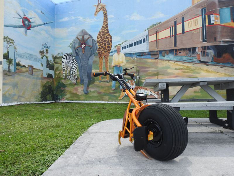 uno bolt electric unicycle gyro force technology designboom