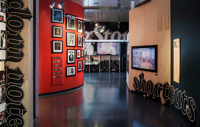 rolling stone pentagram