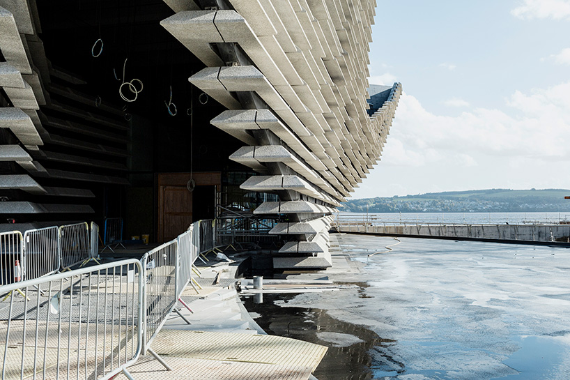 kengo kuma v a dundee museum