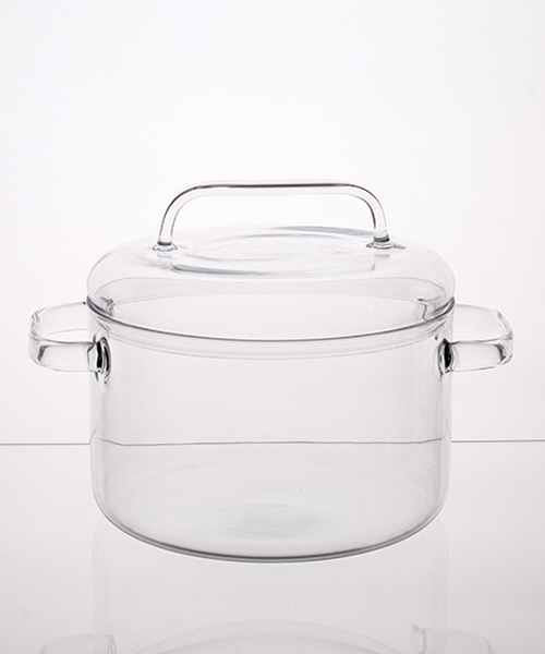 huy pham has created a set of transparent cooking pots 
