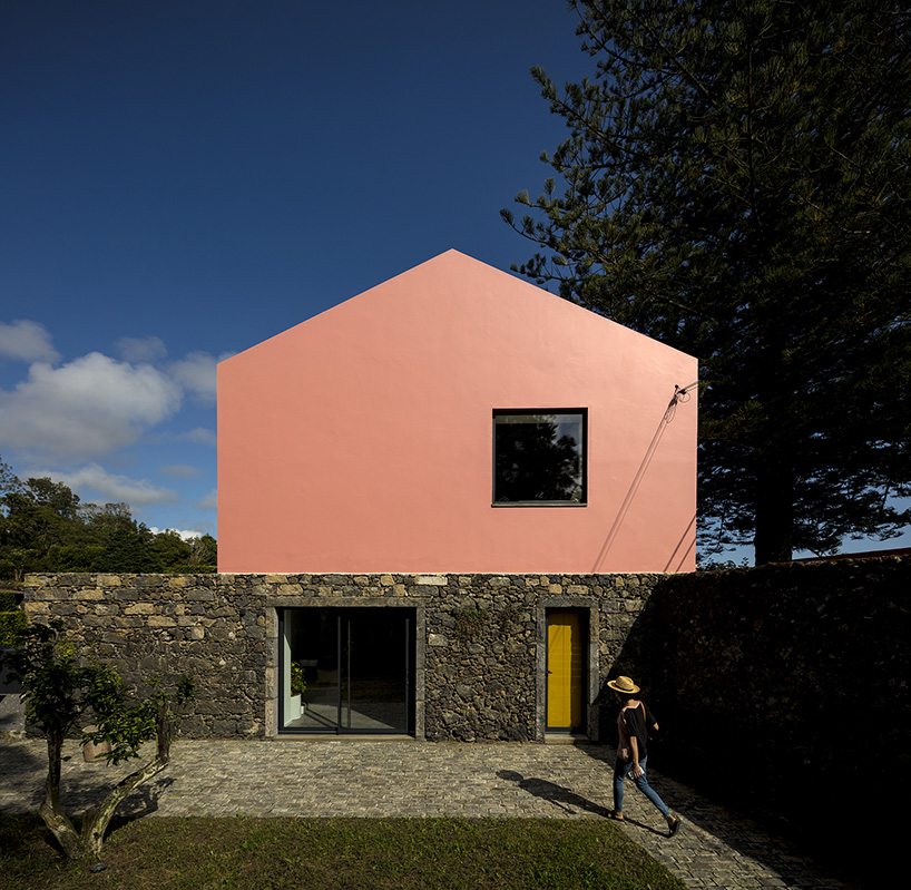 mezzo atelier pink house