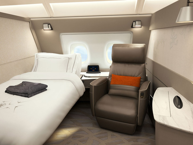 single suites feature a leather chair upholstered by poltrona frau. Image: Singapore Airlines