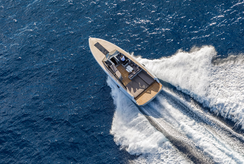 stylish EVO 43 HT yacht expands with transformable 25 sqm beach deck - 10