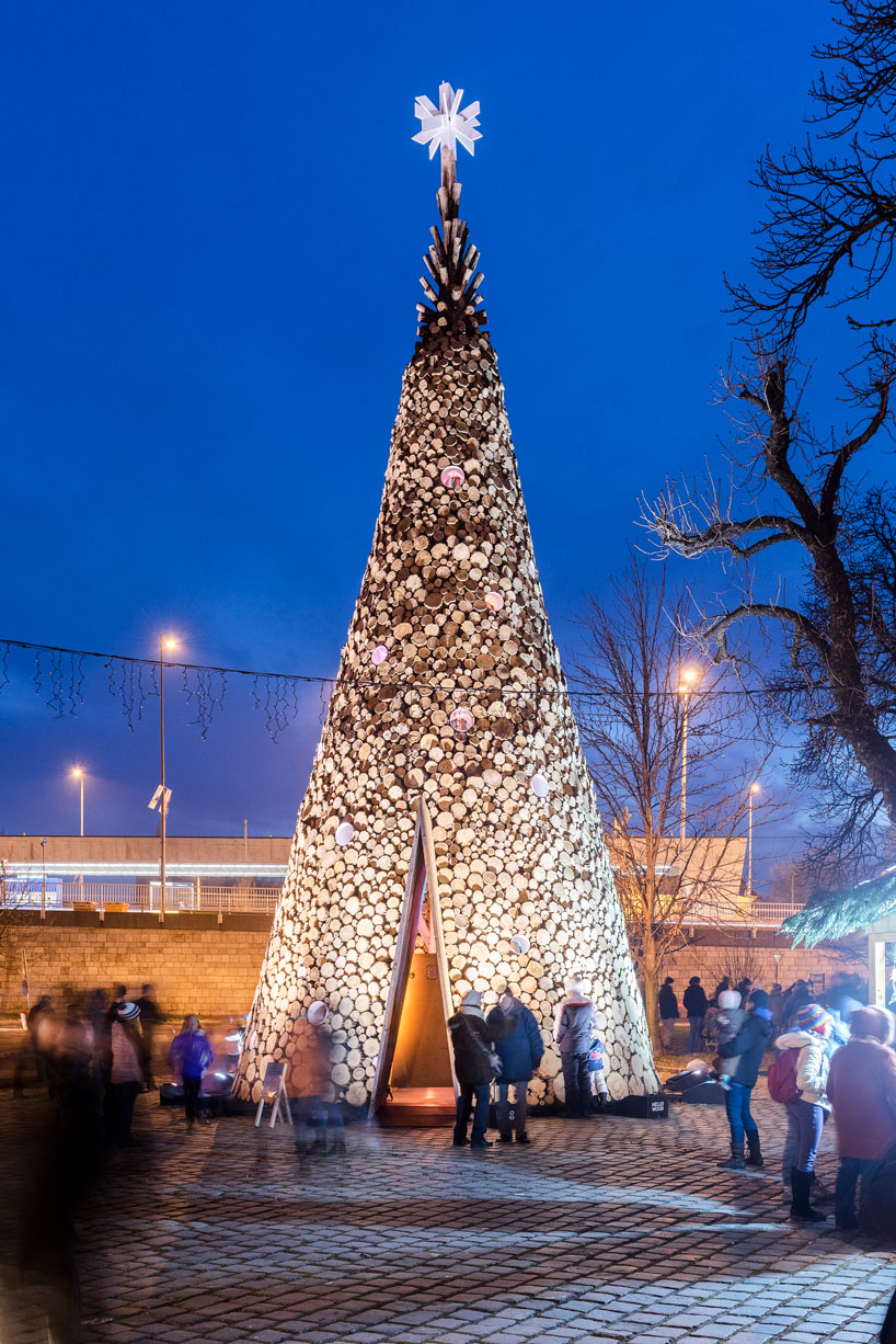 holiday installations