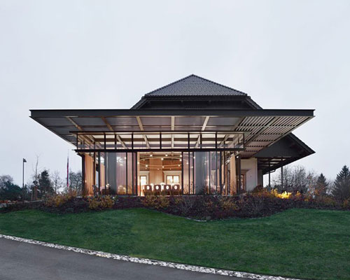 sadar + vuga extends historic 'kings house' in slovenia with glass pavilion
