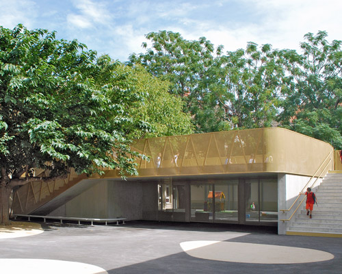 NAS architecture rehabilitates victor hugo school group's montpellier campus