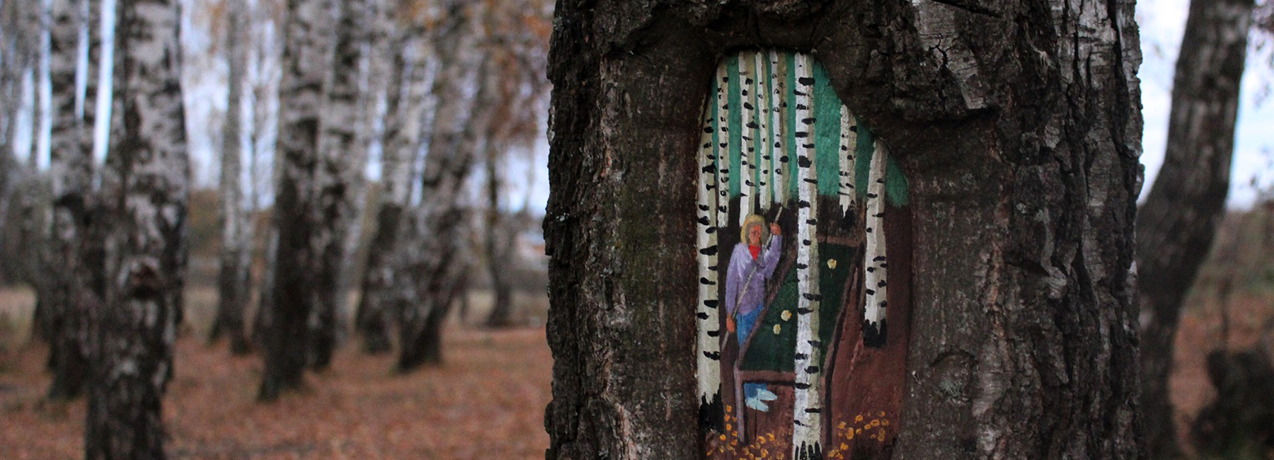 dudnikova eugene paints tiny fantastical scenes on trees