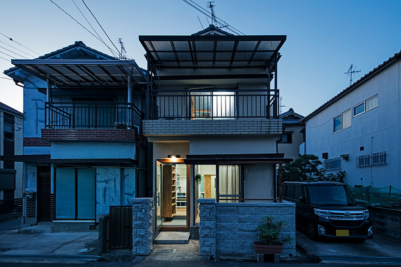 trap door japan house