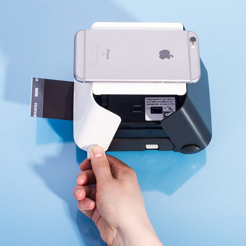 kiipix instant photo printer transforms your iPhone into a polaroid