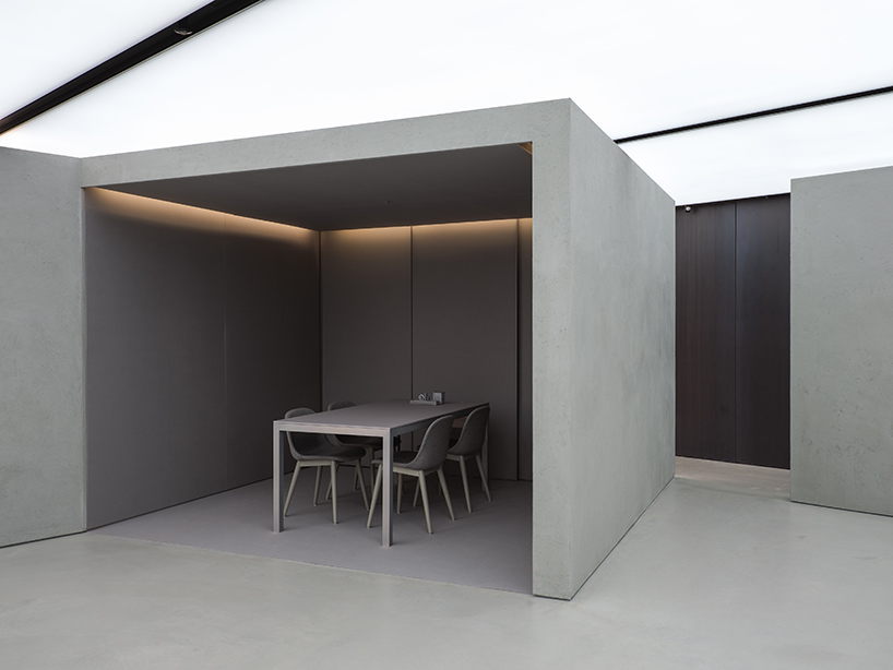 oma car showroom amo