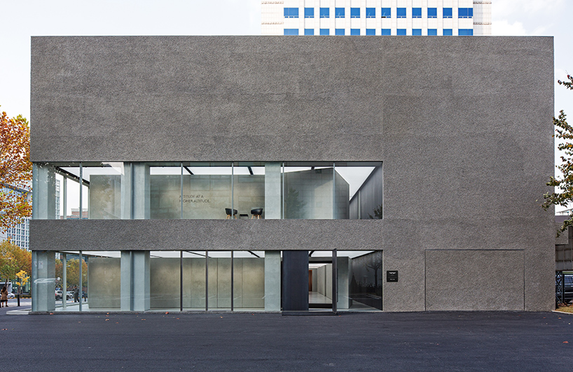 oma car showroom amo