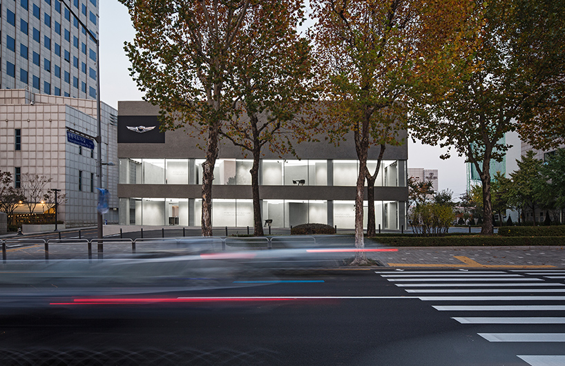 oma car showroom amo