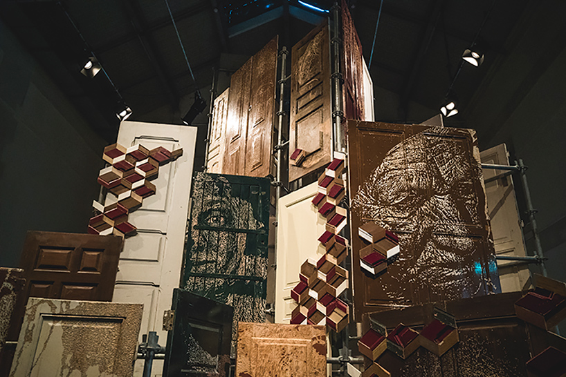 vhils exhibition paris