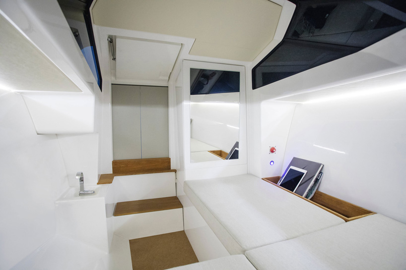 Q-yachts Q30: the future of electric boating with a minimalist design - 5
