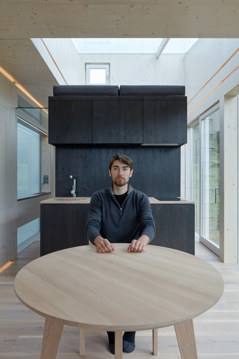 ARK studio ark-shelter