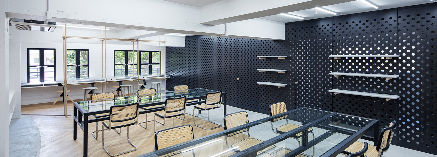 daisuke motogi architects designs 'dappled' office in tokyo
