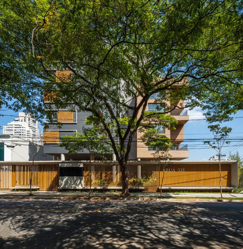 FGMF arquitetos designs residential building in são paulo as a puzzle of different modules