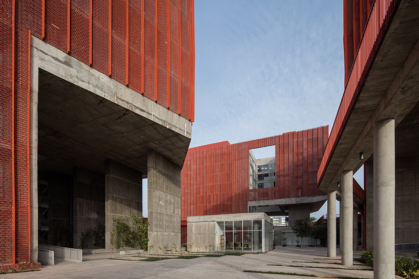 mccullough mulvin thapar university