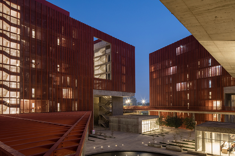 mccullough mulvin thapar university