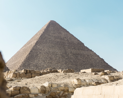 scientists discover that the shape of the great pyramid of giza can focus electromagnetic energy